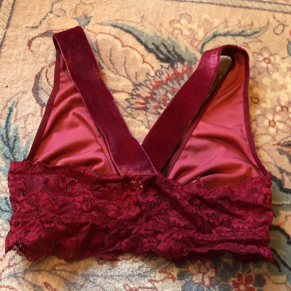Auden Women’s Red Velvet Plunge Bralette Size Small - Picture 5 of 16